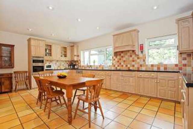  Image of 5 Bedroom Detached  For Sale at Wootton  Abingdon, OX13 6BQ
