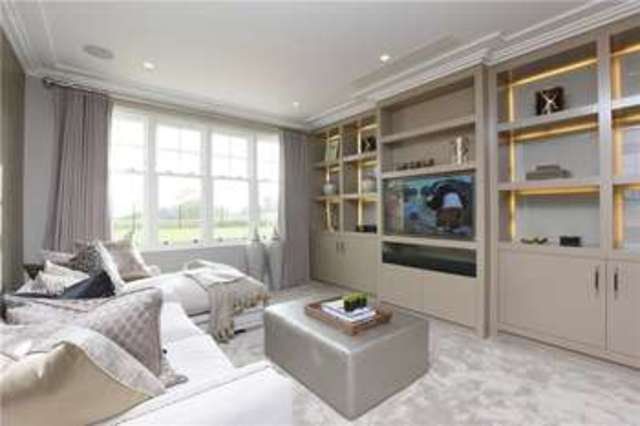  Image of 5 Bedroom Detached  For Sale at Wood Lane Stanmore Stanmore, HA7 4LJ