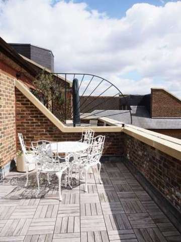  Image of 3 Bedroom Flat  To Rent at Kensington High Street  London, W8 6EL