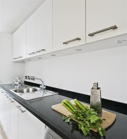  Image of 3 Bedroom Flat  For Sale at Tulse Hill, SE21 8JD