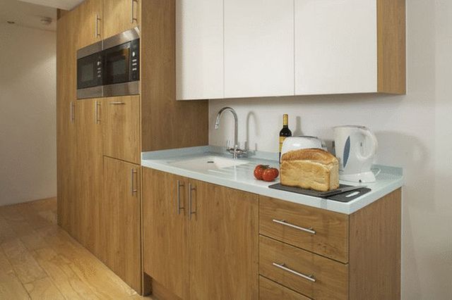  Image of Flat  To Rent at Tower Bridge Road Studio Apartment London, SE1 3LF