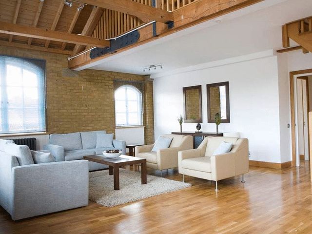  Image of 3 Bedroom Flat  To Rent at Tower Bridge Road Three Bedroom Apartment London, SE1 3LF