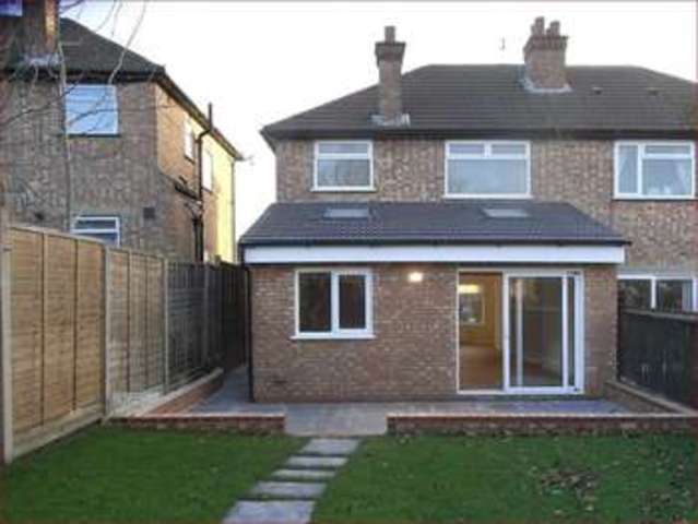  Image of 3 Bedroom Semi-Detached  For Sale at Valley View  Barnet, EN5 2NY