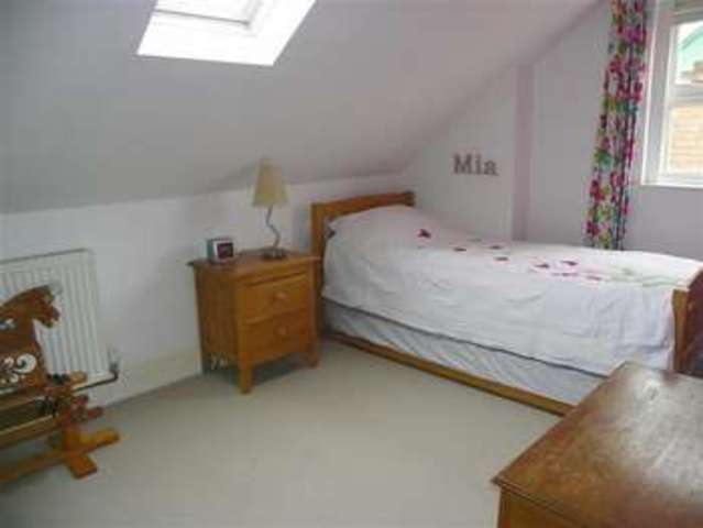  Image of 4 Bedroom Semi-Detached  For Sale at Wargrave  Reading, RG10 8AE
