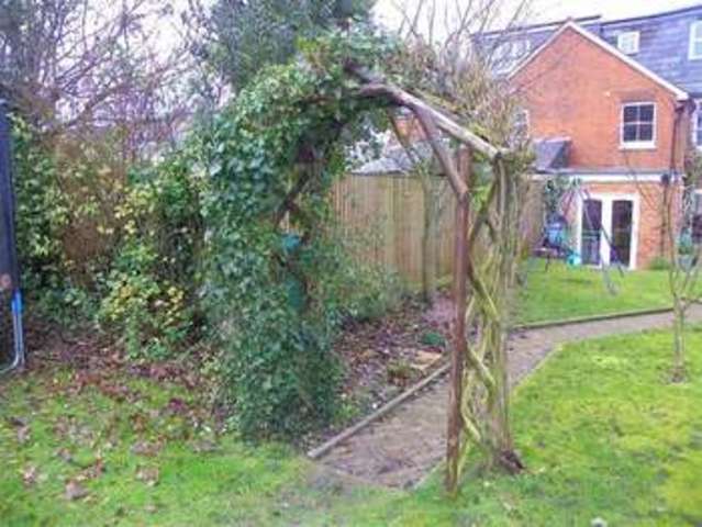  Image of 4 Bedroom Semi-Detached  For Sale at Wargrave  Reading, RG10 8AE