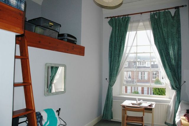  Image of 2 Bedroom Flat  For Sale at Clifton Clifton Bristol, BS8 3DF