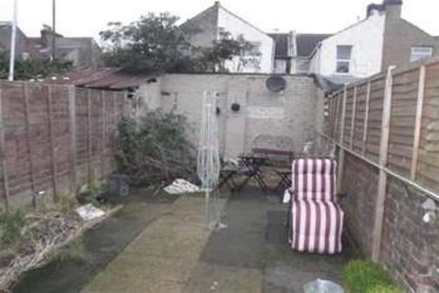  Image of 2 Bedroom Detached  To Rent at Portsmouth, PO1 5AS