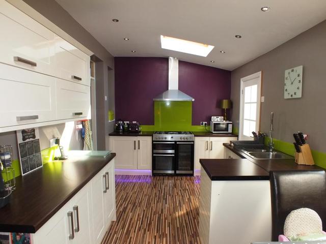  Image of 4 Bedroom Detached  For Sale at Hakin Milford Haven Milford Haven, SA73 3PE