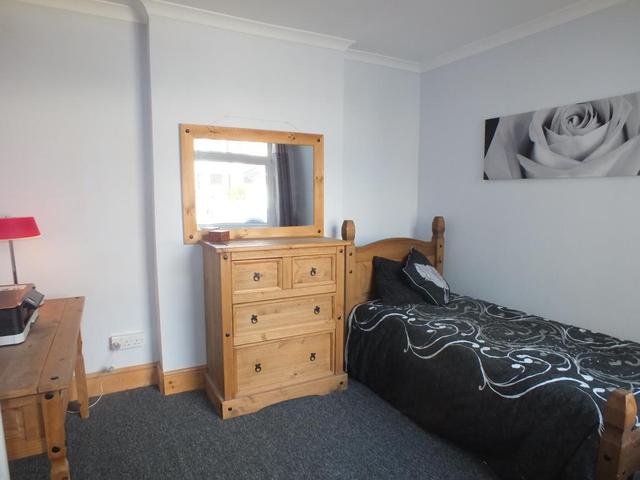  Image of 4 Bedroom Detached  For Sale at Hakin Milford Haven Milford Haven, SA73 3PE
