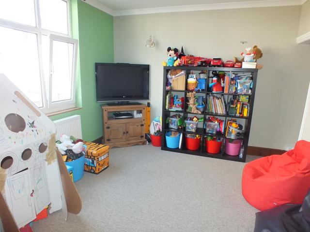  Image of 4 Bedroom Detached  For Sale at Hakin Milford Haven Milford Haven, SA73 3PE