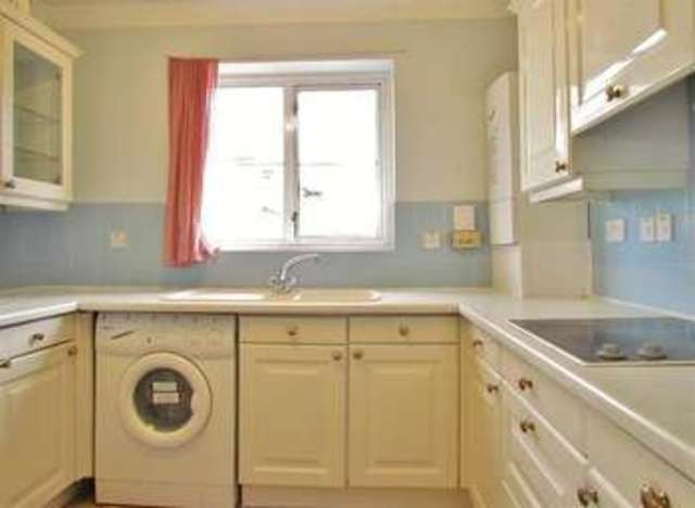  Image of 2 Bedroom Apartment  To Rent at Abingdon, OX14 5TL