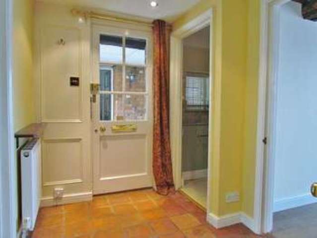  Image of 3 Bedroom Town House  To Rent at Abingdon, OX14 5BP