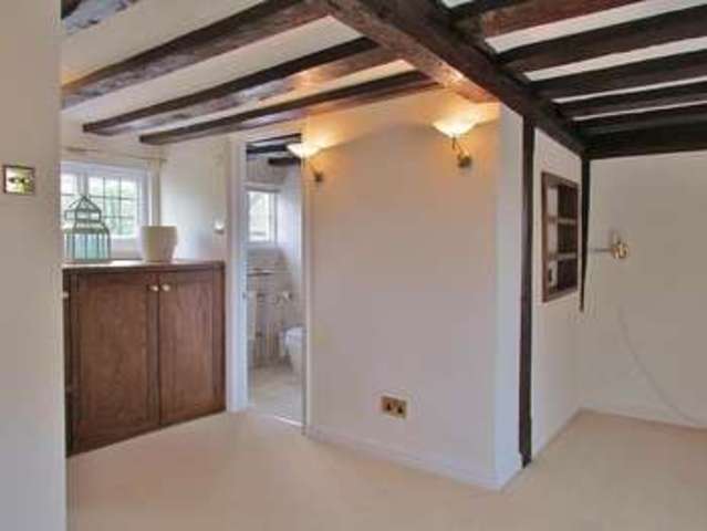  Image of 3 Bedroom Town House  To Rent at Abingdon, OX14 5BP