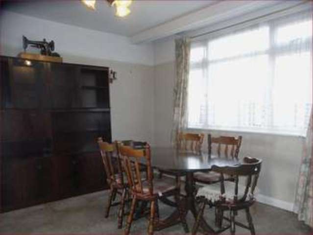  Image of 3 Bedroom Terraced  For Sale at Westcombe Drive  Barnet, EN5 2BE