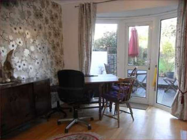  Image of 3 Bedroom Semi-Detached  For Sale at Western Way  Barnet, EN5 2BU