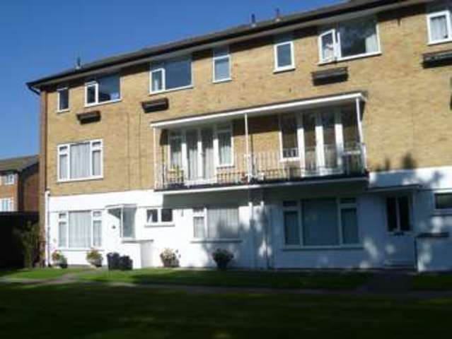  Image of 2 Bedroom Flat  To Rent at Abbey Park Beckenham Beckenham, BR3 1PL