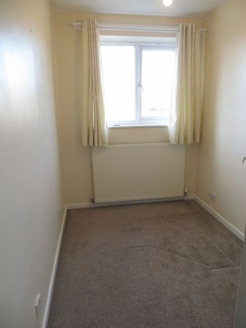  Image of 3 Bedroom Semi-Detached  To Rent at Woodrow Close Catshill Bromsgrove, B61 0NY