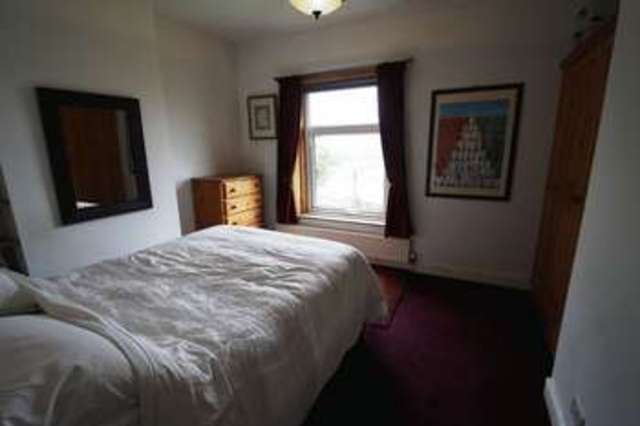  Image of 2 Bedroom Terraced  To Rent at Woodside View Greetland Halifax, HX4 8BP