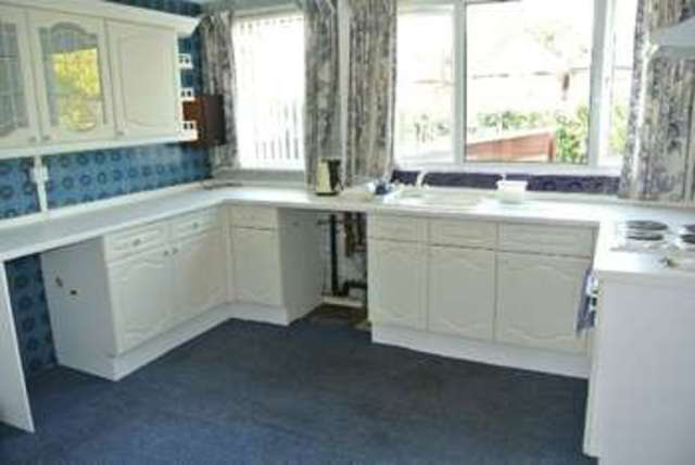  Image of 2 Bedroom Semi-Detached  For Sale at Wortley Avenue  Trowell, NG9 3QP