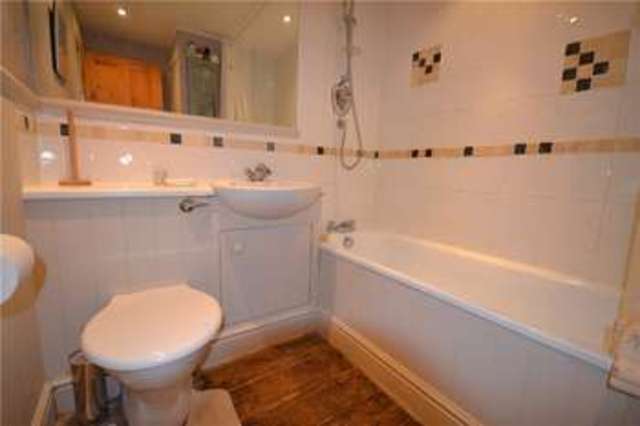  Image of 2 Bedroom End Of Terrace  To Rent at Bishops Stortford Herts Bishops Stortford, CM23 2SX