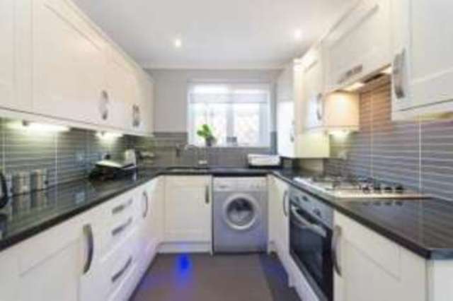  Image of 2 Bedroom Flat  For Sale at Fruin Avenue Newton Mearns Mearns, G77 6RG