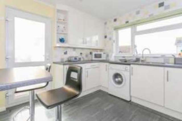  Image of 2 Bedroom Bungalow  For Sale at Torpoint Cornwall Torpoint, PL11 2JB