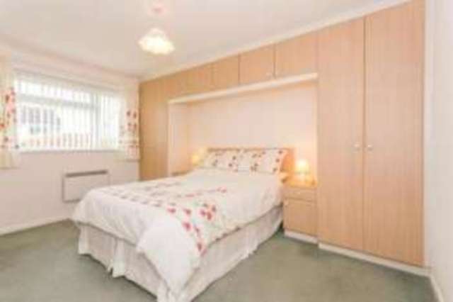  Image of 2 Bedroom Bungalow  For Sale at Torpoint Cornwall Torpoint, PL11 2JB