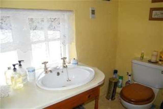  Image of 4 Bedroom Detached  To Rent at Exeter, EX5 2EX