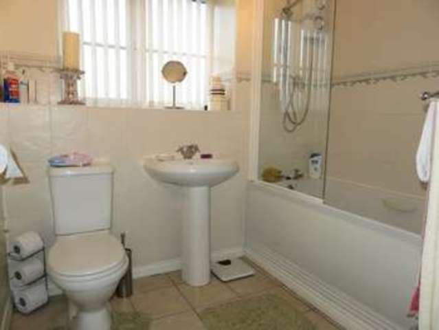  Image of 2 Bedroom Flat for sale at Willenhall, WV13 2HQ