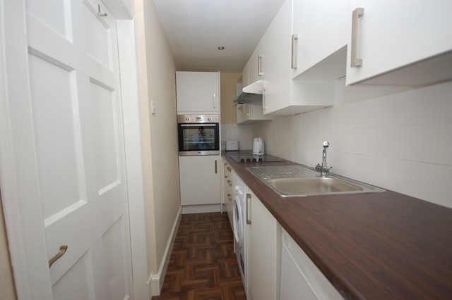 Image of 1 Bedroom Flat to rent at Newington Edinburgh Edinburgh, EH8 9QT