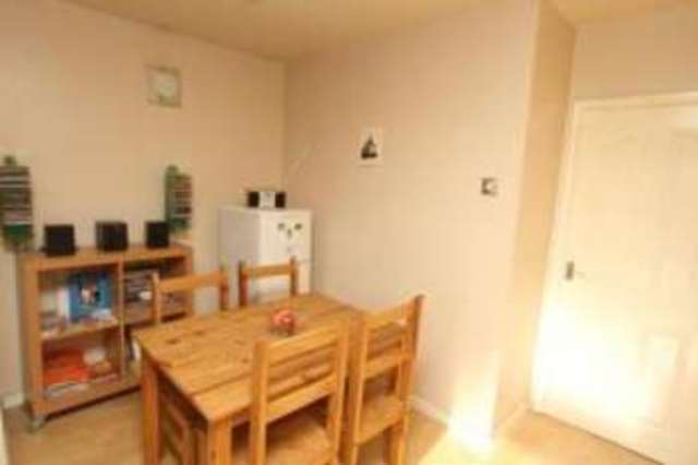  Image of 2 Bedroom Flat for sale at Owlthorpe Sheffield Hackenthorpe, S20 6RS
