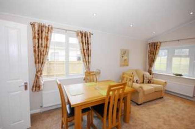  Image of 2 Bedroom Detached for sale at Waterloo Road  Corfe Mullen, BH21 3SP