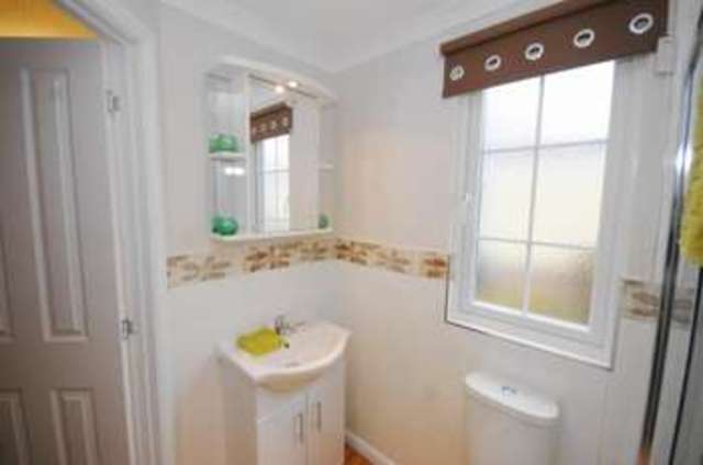  Image of 2 Bedroom Detached for sale at Waterloo Road  Corfe Mullen, BH21 3SP