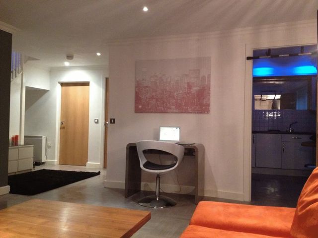  Image of 3 Bedroom Flat for sale at Warstone Lane  Birmingham, B18 6HP
