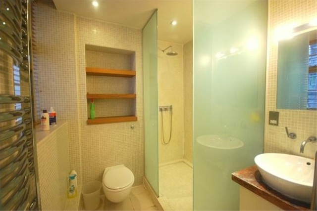  Image of 1 Bedroom Flat to rent at ST JAMES, SW1Y 6BL