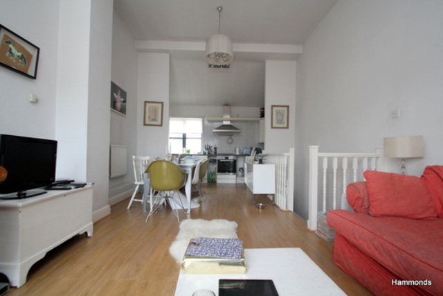 Image of 2 Bedroom Flat to rent at Alphabet Square  London, E3 3RT