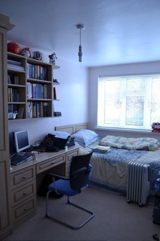  Image of 5 Bedroom End of Terrace to rent at Arandora Cresent Chadwell Heath Essex, RM6 4SR
