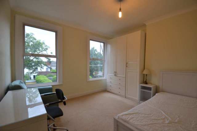  Image of 2 Bedroom Flat to rent at Argyle Road  London, W13 0LW