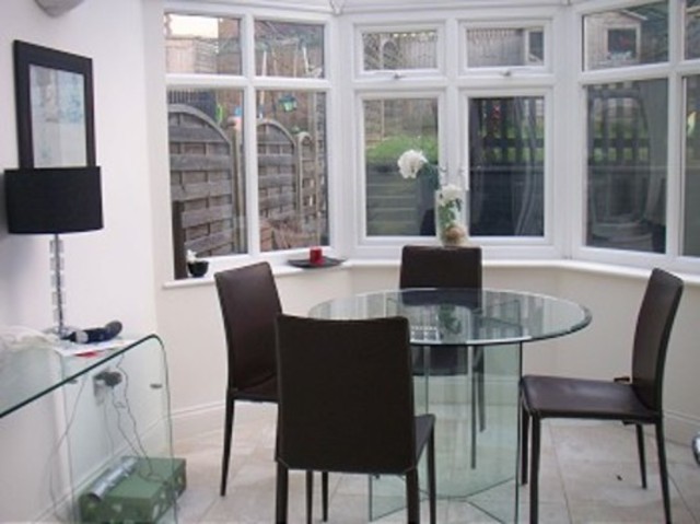  Image of 3 Bedroom Detached to rent at Arundel Drive  Borehamwood, WD6 2NJ