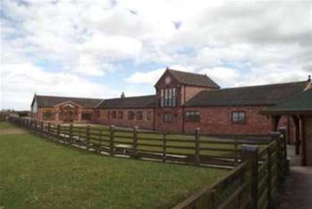  Image of 4 Bedroom Detached to rent at Burton-on-Trent, DE15 0QS