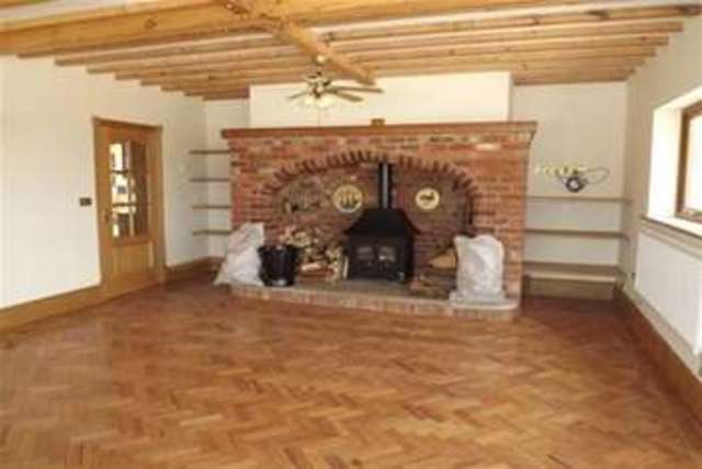  Image of 4 Bedroom Detached to rent at Burton-on-Trent, DE15 0QS