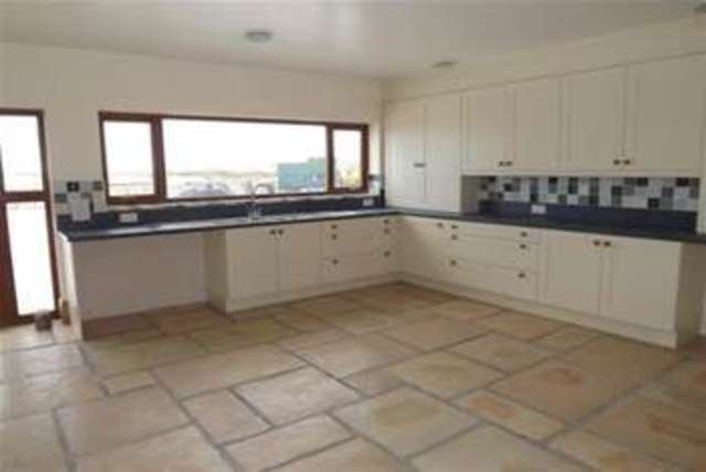  Image of 4 Bedroom Detached to rent at Burton-on-Trent, DE15 0QS