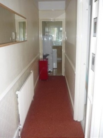  Image of 1 Bedroom Flat to rent at Bycullah Road  Enfield, EN2 8EU