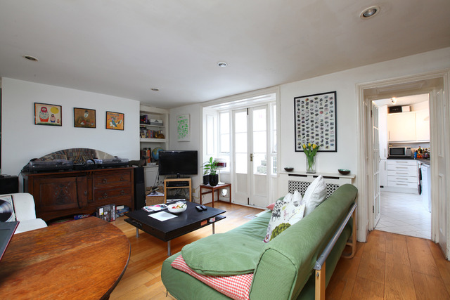  Image of 2 Bedroom Apartment for sale at Camberwell Grove  Camberwell, SE5 8JA