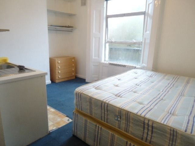  Image of Studio to rent at Camden Road  Holloway Road, N7 0SH