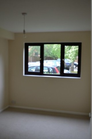  Image of 2 Bedroom Flat to rent at Capstan Close  Romford, RM6 4PY