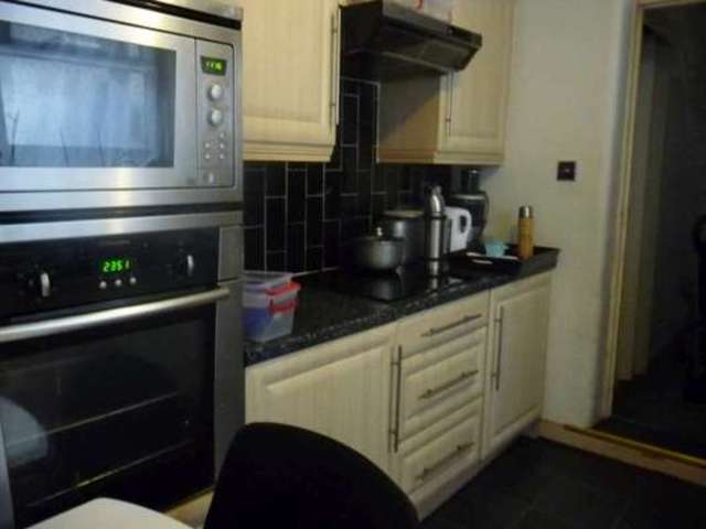  Image of 3 Bedroom Terraced to rent at Caulfield Road  London, E6 2DJ