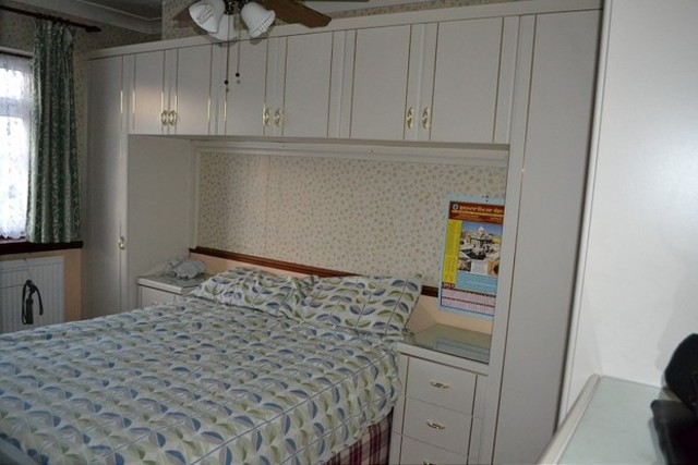  Image of 4 Bedroom End of Terrace to rent at Chadwell Heath Lane  Chadwell Heath, RM6 4NP