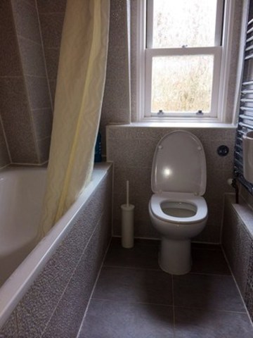  Image of 4 Bedroom Terraced to rent at CLAPTON SQUARE  CLAPTON, E5 8HP