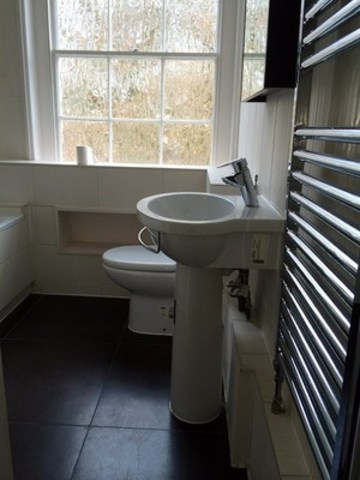  Image of 4 Bedroom Terraced to rent at CLAPTON SQUARE  CLAPTON, E5 8HP